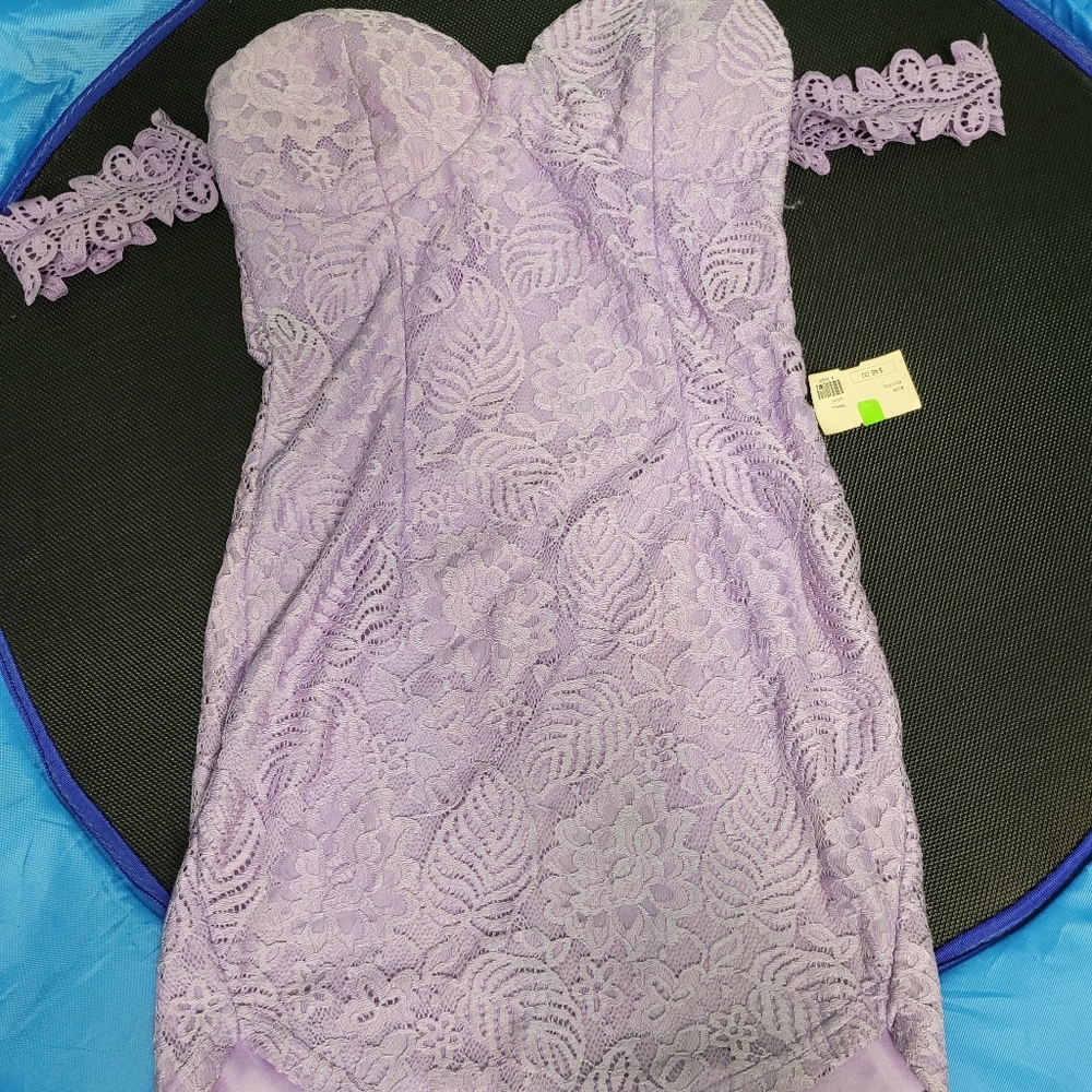 Lace lavender off the shoulder bodycon
